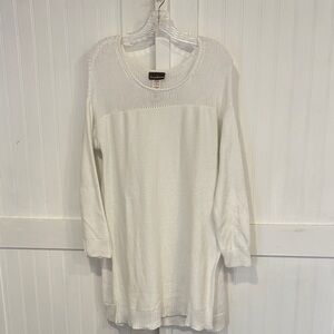 Tommy Bahama: long sleeved White Mesh Knit Top/coverup, split sides size XL